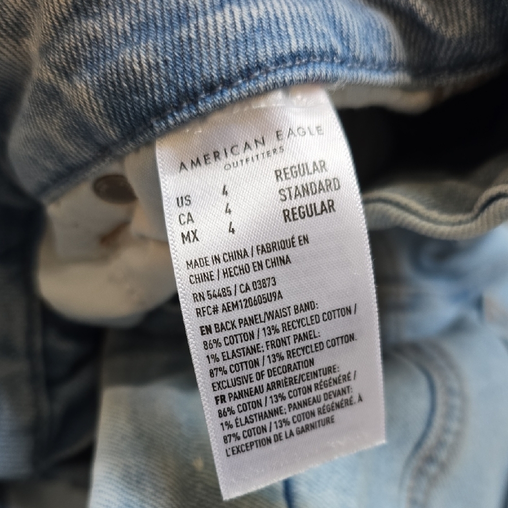 American Eagle Outfitters Curvy Mom Jeans - Picture 6 of 13
